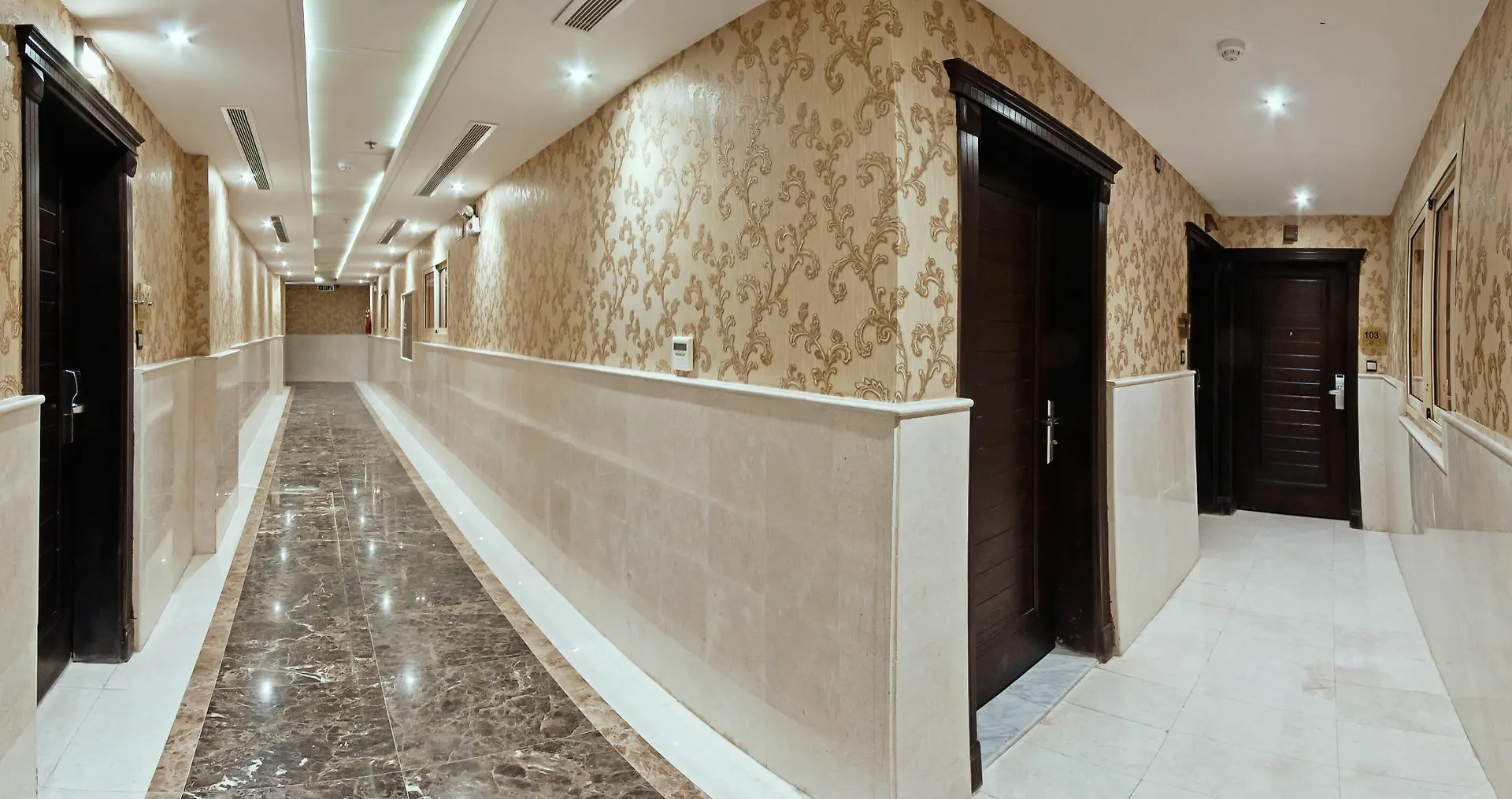 Hotel Oasis Rise Yidda